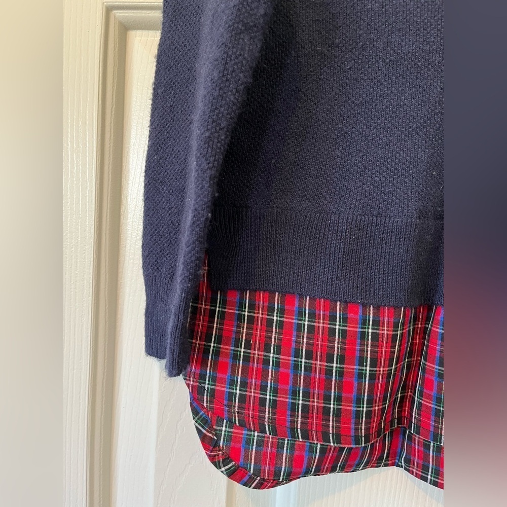 J Crew holiday sweater in 6-7 with plaid tail - Picture 4 of 8